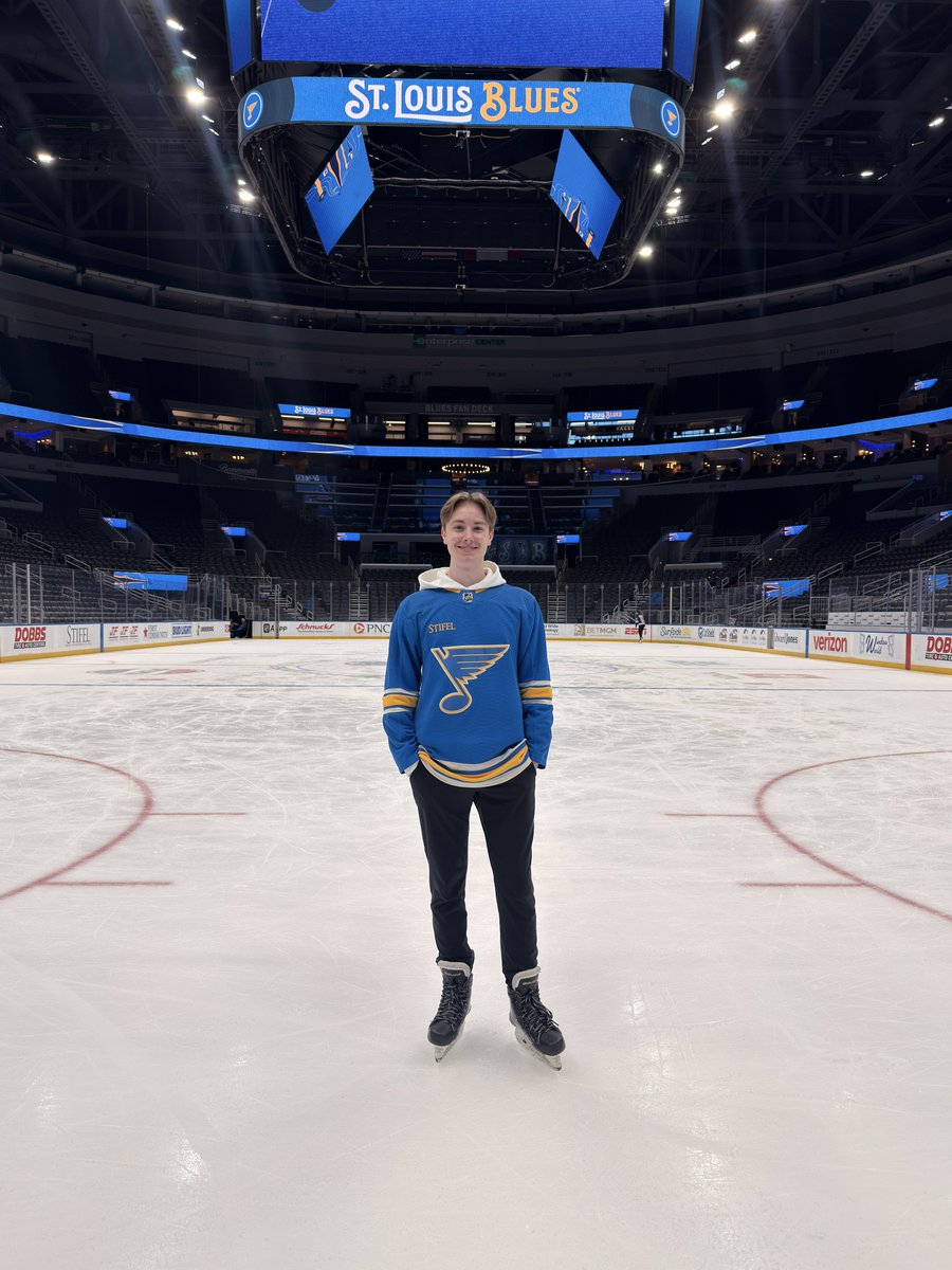 griggsbd's tweet photo. Shoutout to my bosses at @Enterprise_Cntr for giving us Guest Experience staff (plus friends/family) the opportunity to skate on the ice last week. What an experience. https://t.co/qM4JDrHkbC