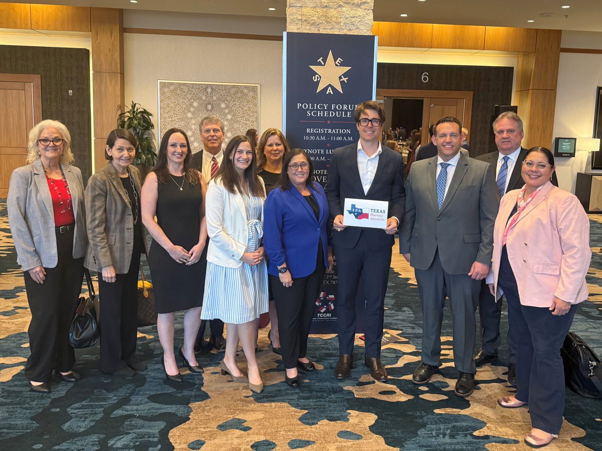 TXpharmAssn's tweet image. More photos of Texas #pharmacists and their allies at today's @TCCRI Policy Forum in Austin.
