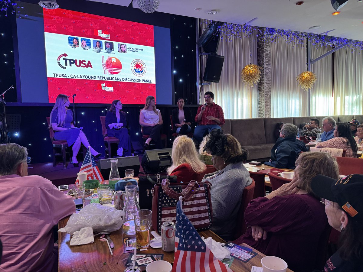 The Hollywood TPUSA reps from both college and high school had the honor of speaking on a panel last weekend alongside with @lac_yr about the issues young people actually care about, and how to make a real difference 🎤✨