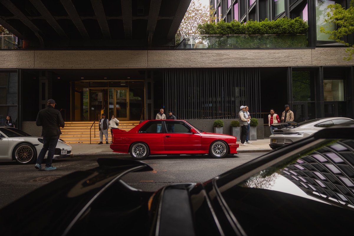 rcastillo92's tweet photo. Shot this beautiful @BMW M3!! 

@BMWUSA @BMWMotorsport #shotoncanon @CanonUSA @CanonUSApro #bmw #bmwm3 #carphotography #photography #nyc https://t.co/uhN3uhJpWy