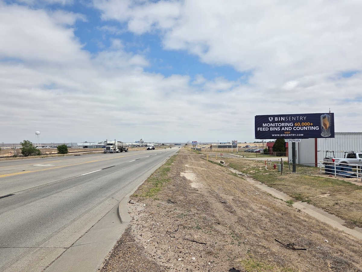 BinSentry's tweet photo. We’ve officially made it… billboard famous 😎

If you’re passing through Guymon, OK, keep an eye out — BinSentry is now roadside, reminding folks we’re monitoring 60,000+ feed bins (and counting).

#AgTech #FeedIndustry #BillboardFamous #BinSentry #FeedManagement https://t.co/d2jnbQAheu