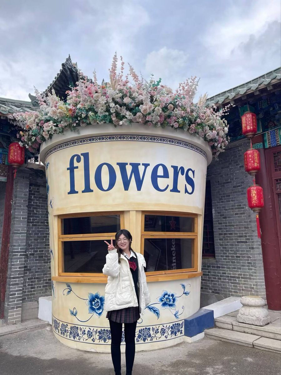 lvdie552's tweet photo. 曝光绿帽王八的女神李明洋 https://t.co/GVwygPbUDP
