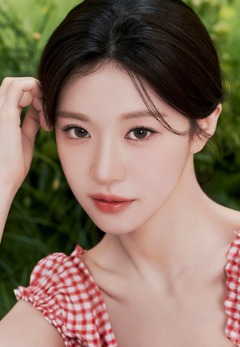 go younjung tweet media