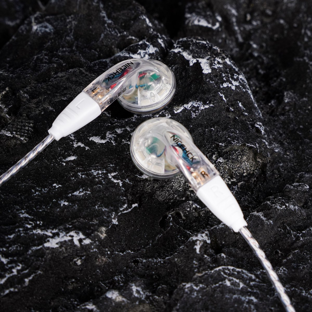 NiceHCK_Audio's tweet image. 【YDX、セール開催中】
通常価格2650円➡️セール価格2385円（10％オフ）
amazon.co.jp/dp/B0CPL2468G

🌟ダイナミックドライバー一基を搭載
🌟バランスのとれたクリーンで詳細な音質を実現
🌟透明、青、ピンク三種類のカラーをご用意いたします

#拡散希望　#NICEHCK #Amazon
⏰⏰⏰4月30日20:40