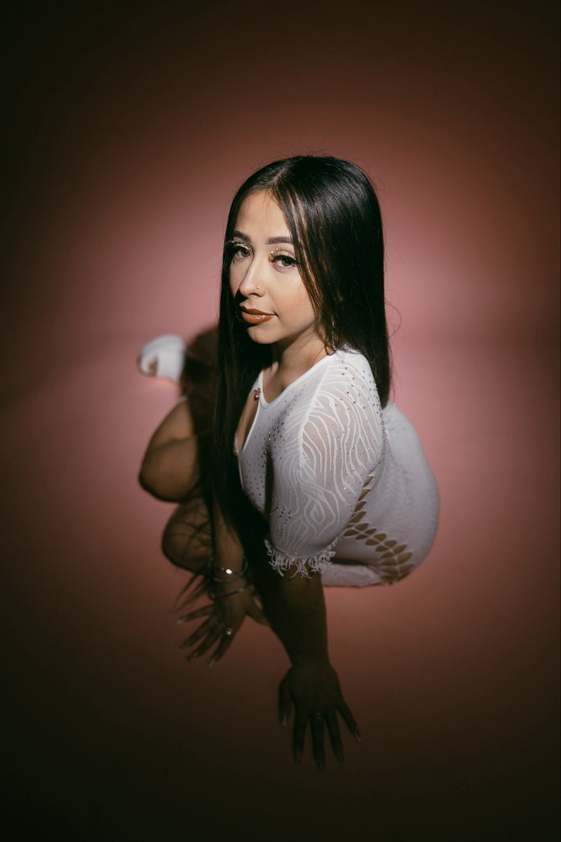 Violet Mae ✨ tweet media