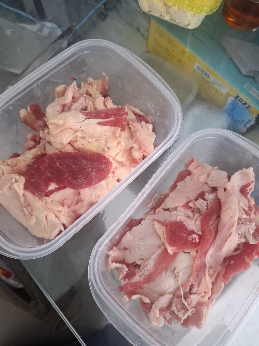 flowsminee's tweet photo. BERHASIL MASAK LAGIIII!!! 

after april gua masak itu itu aja dan makan juga cuma defrost akhirnya memasak masak lagieh setelah jadwal padat sibuk bulan april. Ini first time gua nanganin daging sapi, ya walau cuma slice biasa tp super oke dan super happy!!! https://t.co/DkB1ABzww0