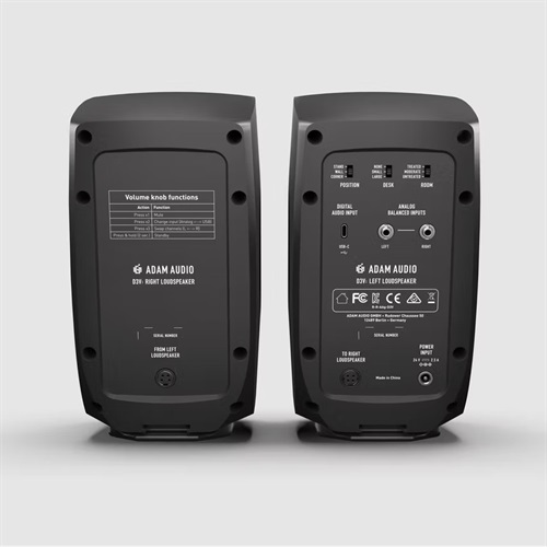 ManhattanR's tweet photo. 1999年設立ベルリンのプロ向けモニタースピーカーメーカーADAM Audio （アダムオーディオ）の最小サイズで高音質なシリーズ「D3V」取り扱い中。渋谷店二階では実機のディスプレイも実施。

D3V(BLACK 1 PAIR)🔗https://t.co/OcbtbM2J5f

D3V(WHITE 1 PAIR)🔗https://t.co/4Pej2JVhoa https://t.co/iKgsnhoTjH