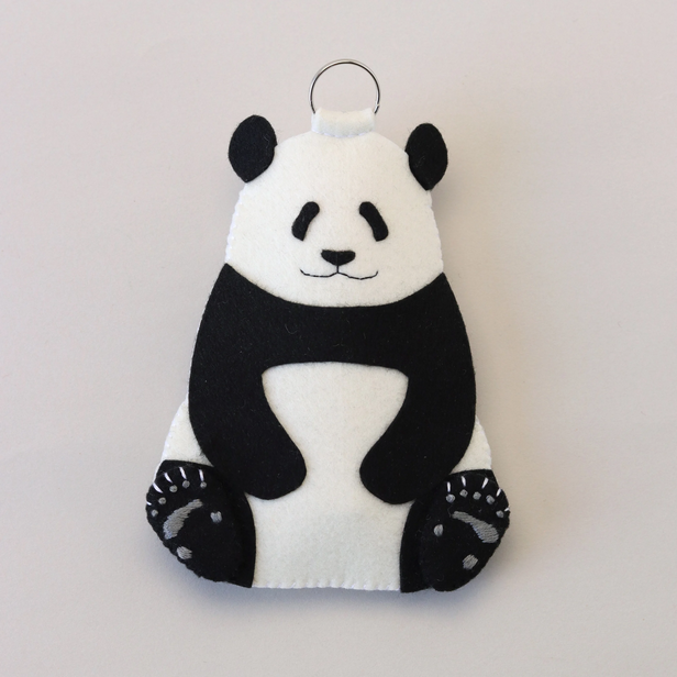 SUNFELT's tweet photo. 🐼パンダフェア開催中✨
サンフェルトオンラインストアにて現在パンダフェアを実施中🐼

かわいらしいパンダのキットは作ったあと身に着けたり飾ったりできます🥳

ぜひご覧ください🐼
https://t.co/AlTsTydQvg https://t.co/Q3WPO4G1B1