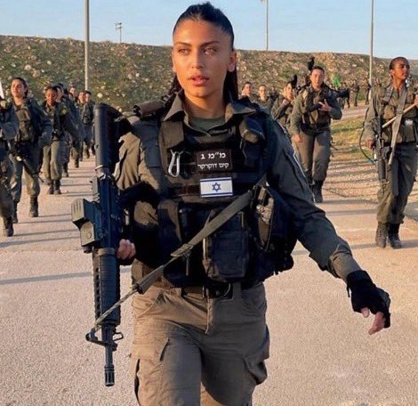 israelititan's tweet photo. An Israeli Hero You Must Know 🇮🇱

Kim Dukarker (22), a soldier in the Israeli Border Patrol, prevented many terror attacks while she served.

Kim was killed by Hamas on October 7.

Remember her name and her heroism

Let the whole world know that Hamas/Palestine is a terrorist organization.