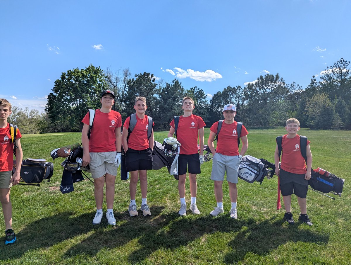 StephKolbas's tweet photo. Junior High Catholic Golf League scramble day! Great weather, great fun along with some smack talk on the links! ⛳ https://t.co/v8P2bVHTKG