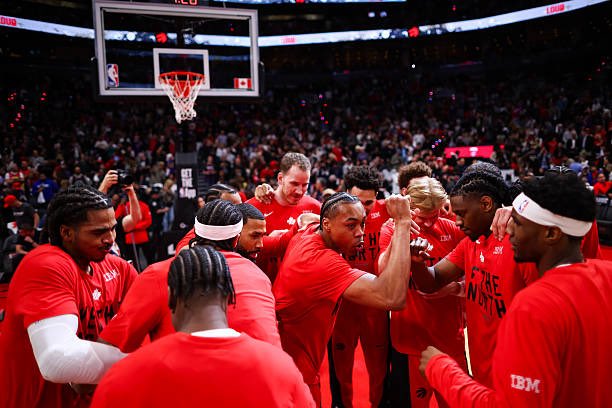 TheDunkCentral's tweet photo. The Raptors are now 0-10 in all-time playoff games in Cleveland https://t.co/nJz8hmJylY