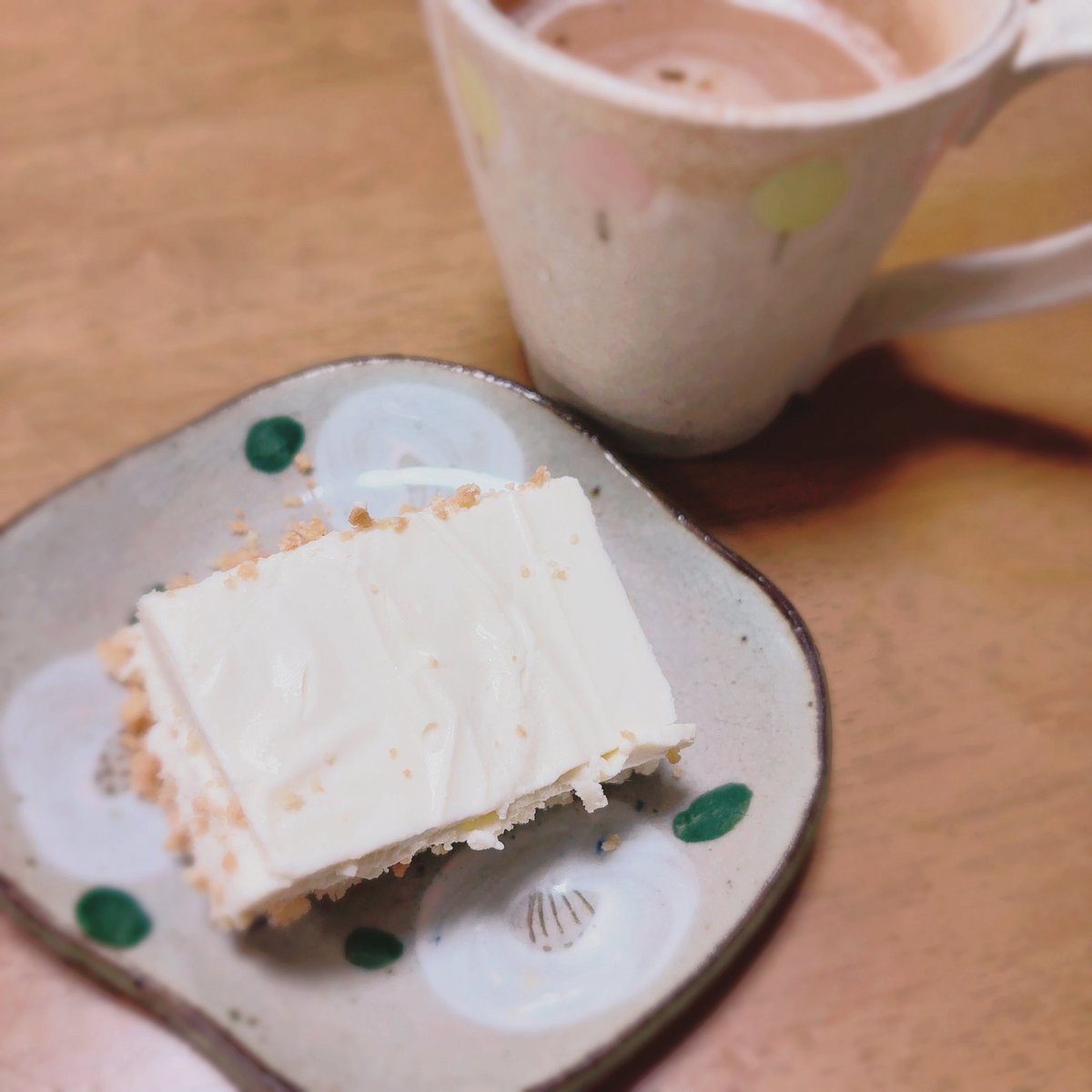 hiyohiyon1's tweet image. 寝起きのレアチーズケーキいただきます😋
 #sweets  #レアチーズケーキ  #cheesecake  #甘いもの好き  #手作り  #handmade  #いただきます  #ケーキ
