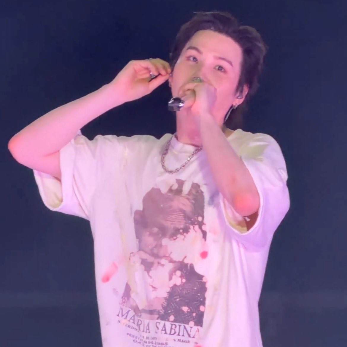 Update SUGA tweet media