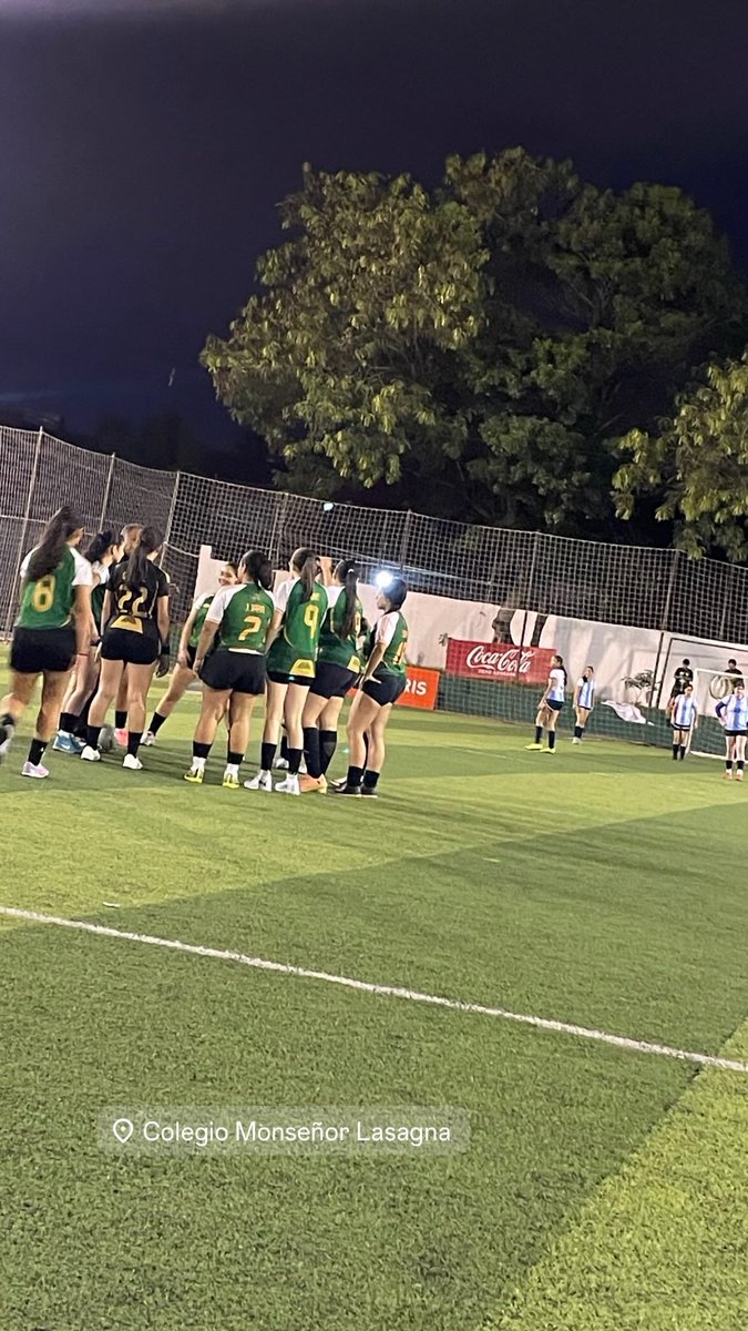 Hoy con ella 💚🤍