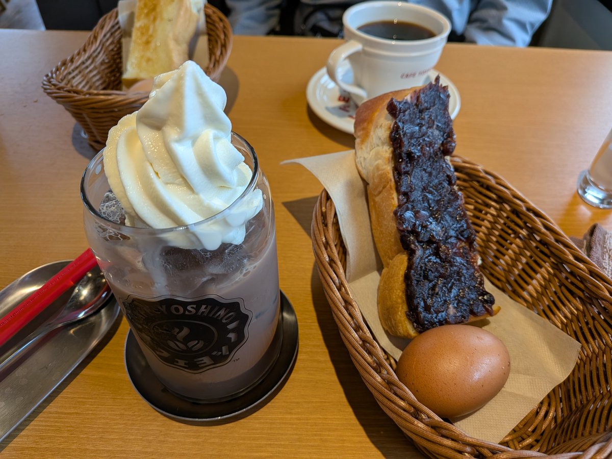 milchaan's tweet photo. 近所にカフェヨシノできたのではじめて行ったけどトーストモチモチで美味しいな〜結構気に入った https://t.co/ghNHUKLbKa