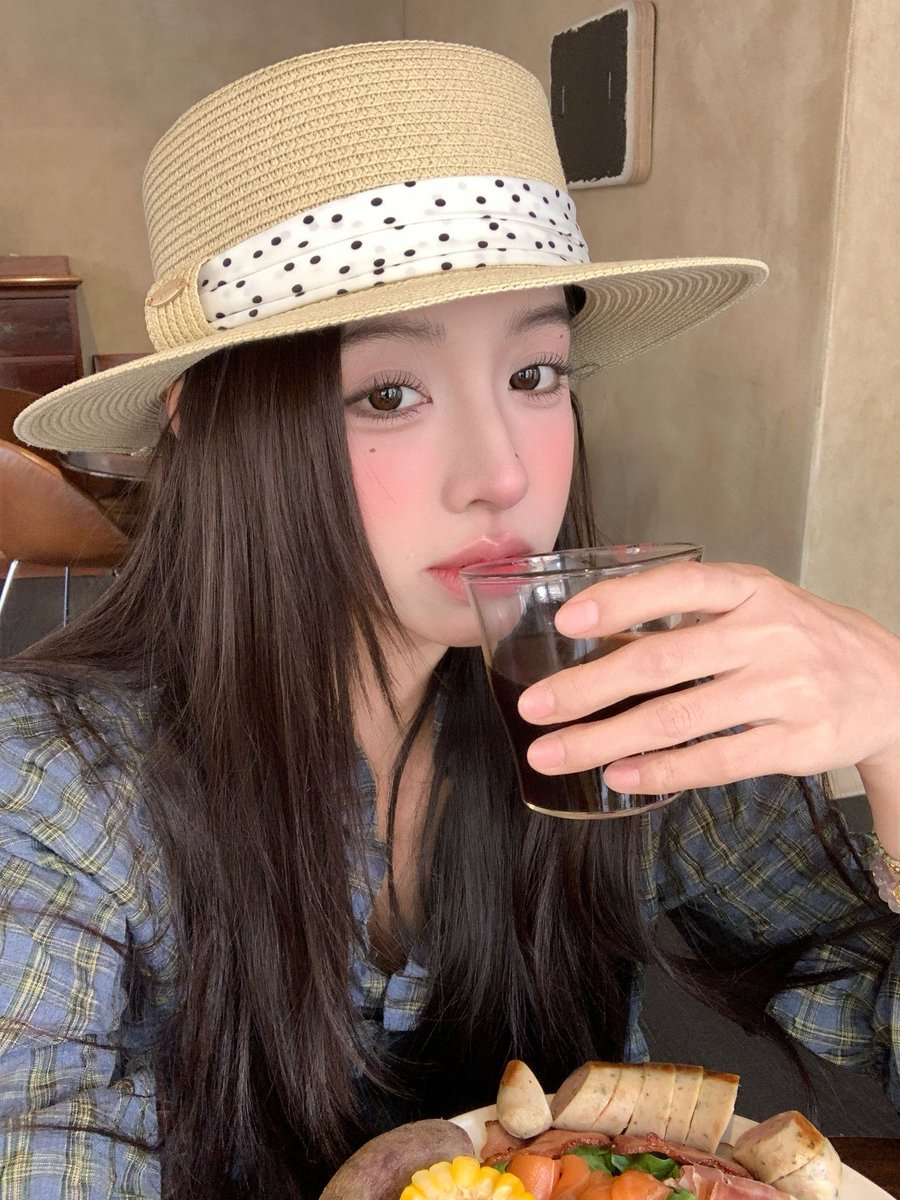 𝘅𝗶𝗮𝗼 𝘇𝗵𝗲𝗻 tweet media