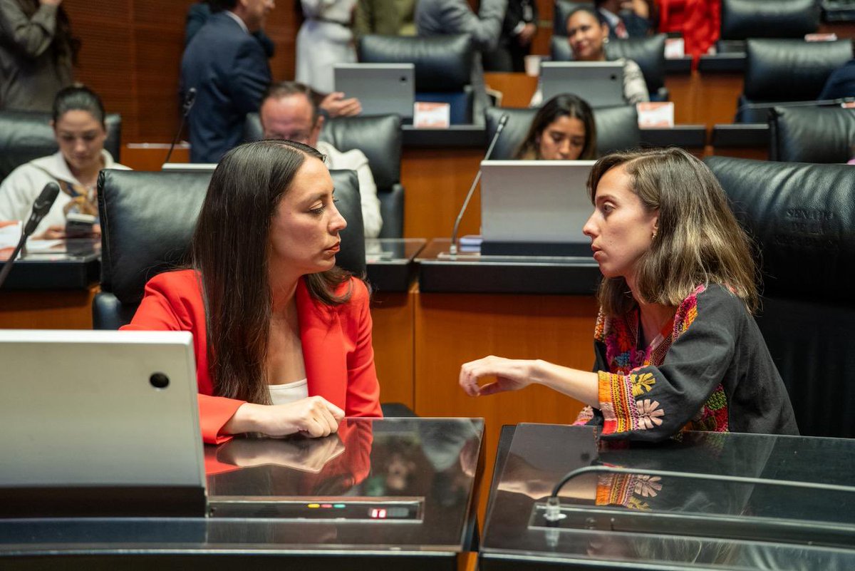 Cam Martínez tweet media