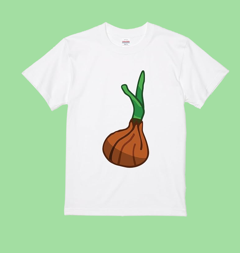 芽がでちゃってるタマネギのデザインTシャツだよ。
まだまだ問題無く食す事は可能だよ。

このシンプルなベジタブルTシャツはコチラのページから！
amazon.co.jp/dp/B08P9KVP9F
#たまねぎ #タマネギ GGSN a1800