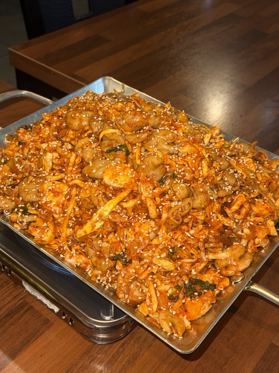 somegoodvibe's tweet photo. 이영지곱창 진짜 양개많고 맛있었는데 다들 곱1막1이렇게 먹더라... 우린 곱2를 먹엇더니 이랫고.... https://t.co/2Mtzk2uNVK