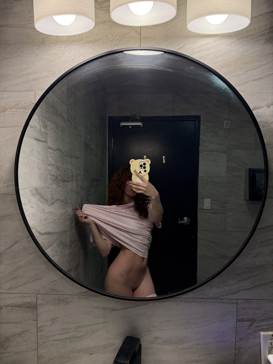cherubbitess's tweet photo. I love taking public nudes 🪽 https://t.co/envFFHZAL2