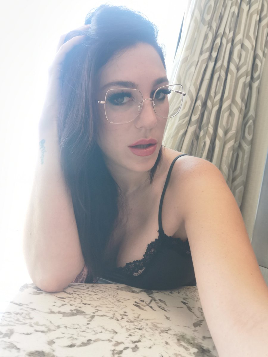 Adara Smith tweet media