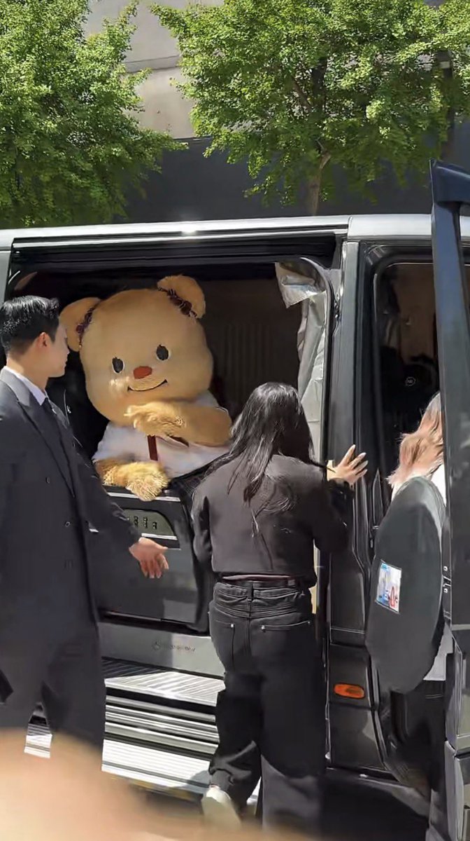 Butterbear_8 tweet media