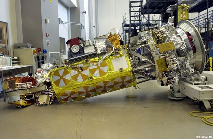 cqcqcqdx's tweet image. On September 6, 2003, this NOAA-N Prime weather satellite fell  at a Lockheed Martin facility. The mishap was caused by human error causing approximately $135 million in damage to the satellite.