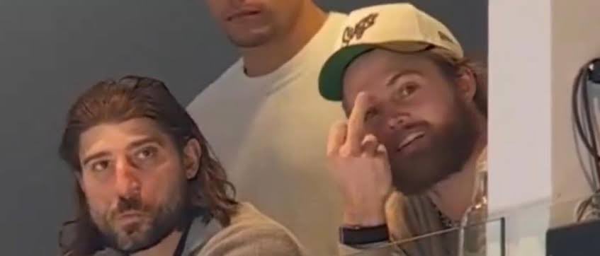 iBobot44's tweet image. lol #pens were supposed to be a lottery team this year and the entire #leafs organization is a joke