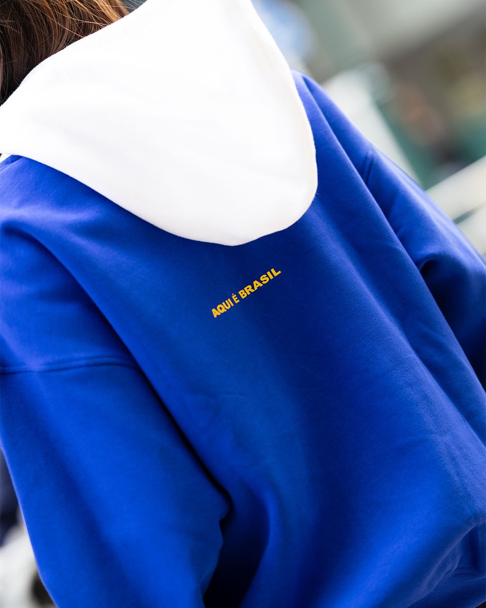 soccershop_kamo's tweet image. セレソンへの熱い想いを、Jumpmanのウェアで堂々とアピール🇧🇷

まだまだ肌寒いこの時期にぴったりな「アンセムジャケット P6」や「ブルックリン フリースパーカー」をピックアップ！

詳しくはこちら🔽
x.gd/0vVXb

#Nike
#KAMO