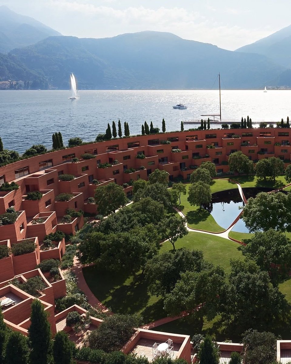 Esse é o projeto conceitual de um hotel escondido dentro do lago de Como, na Itália.