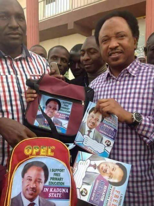 macluder's tweet photo. @ShehuSani_Media @ShehuSani @ubasanius @officialABAT Make una no allow this radio transistor senator back to the red chamber!

Clown 🤡 https://t.co/v7HGafQYOV