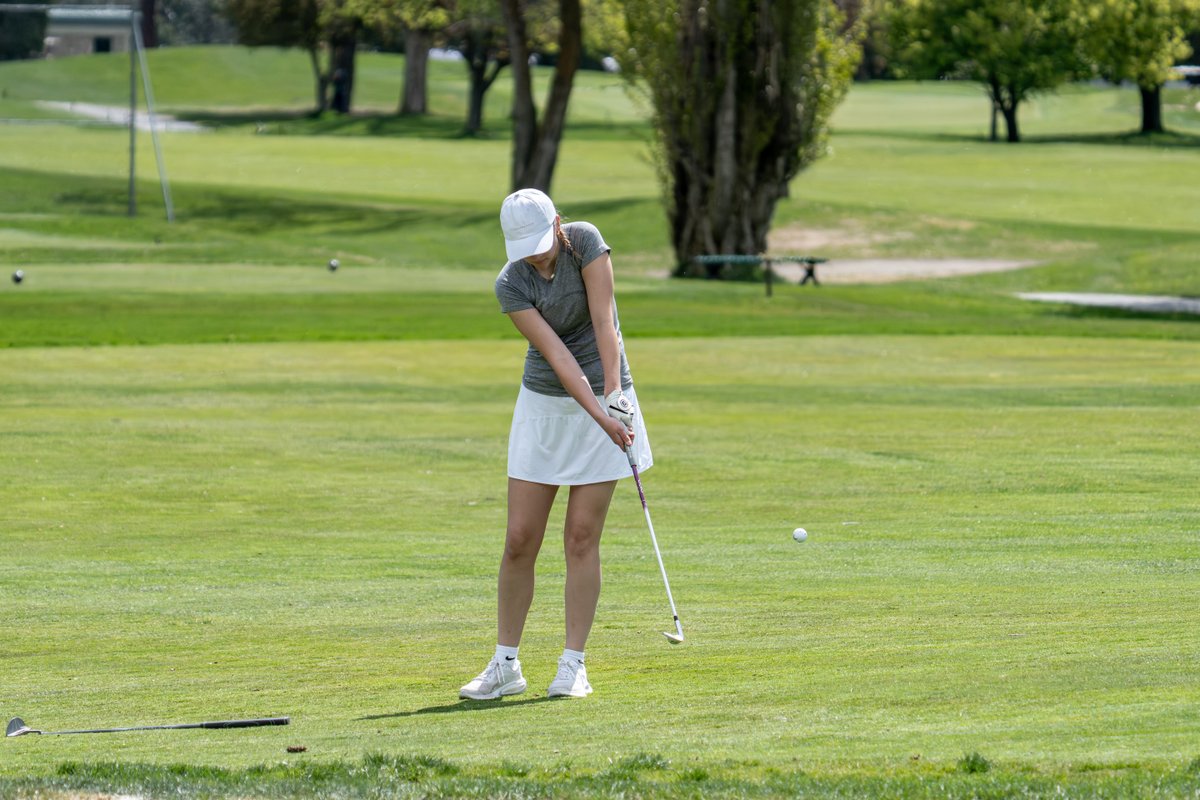 saxonsathletics's tweet image. A few 📸 from the Saxon Girls' ⛳️ round at Liberty Lake for their GSL match on 4/29

#spokane #golf #girlsgolf #womensgolf #gosaxons⚔️