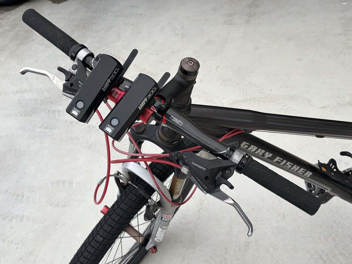 通勤自転車のチェーンを交換しに馴染みの自転車屋さんに行ったら 通勤自転車のチェーンを交換しに馴染みの自転車屋さんに行ったら