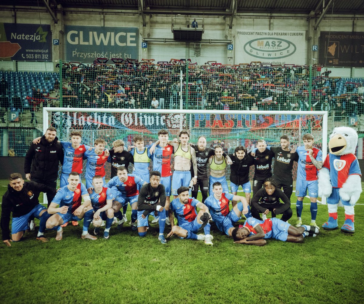 PiastGliwiceSA's tweet image. To ostatni moment żeby zapisać się na wyjazd do Kielc! 🚌🔵🔴

Sklep Piastoholicy czynny jest do godziny 15:00!

RAZEM po kolejne ligowe punkty! ✊🏼

⚔️ #KORPIA | 01.05 | 17:30
🚌 autokar + bilet = 150 zł
🎟️ sam bilet (transport własny) = 50 zł