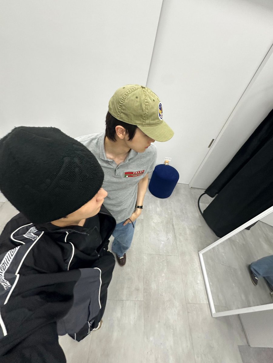 퐝 tweet media