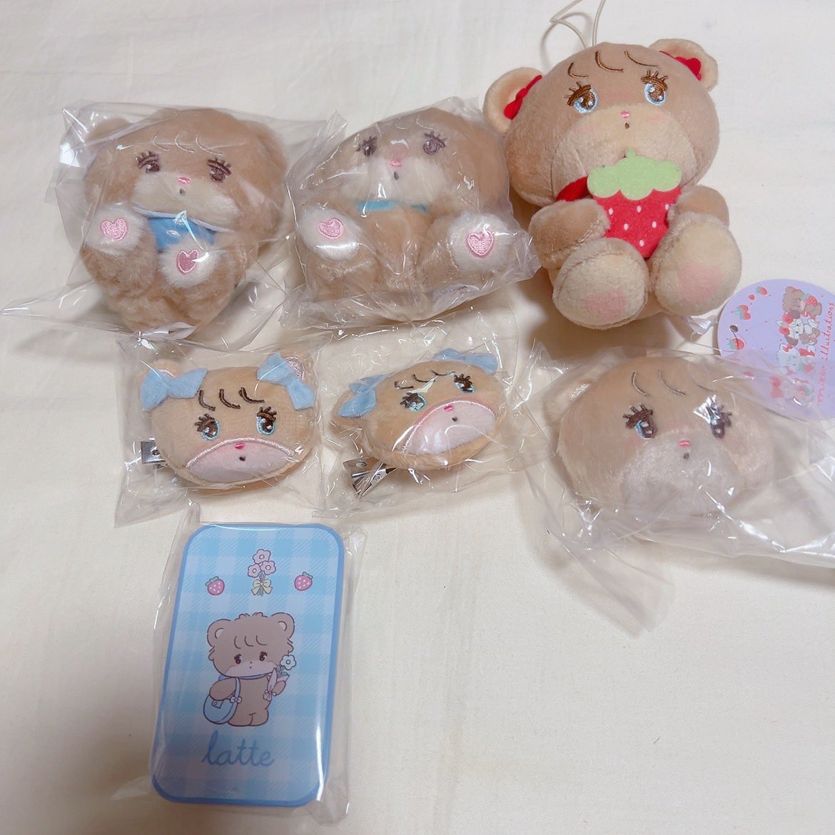 kyo_melty's tweet photo. 【交換】mikko ガチャガチャ カフェ すらいどきゃん コースター 前髪クリップ 巾着 ぬいぐるみ

譲:画像参照
求:同異種ムース（同価格）or定価＋送料

#mikko
#mikko交換 https://t.co/FTVd8ws7AT