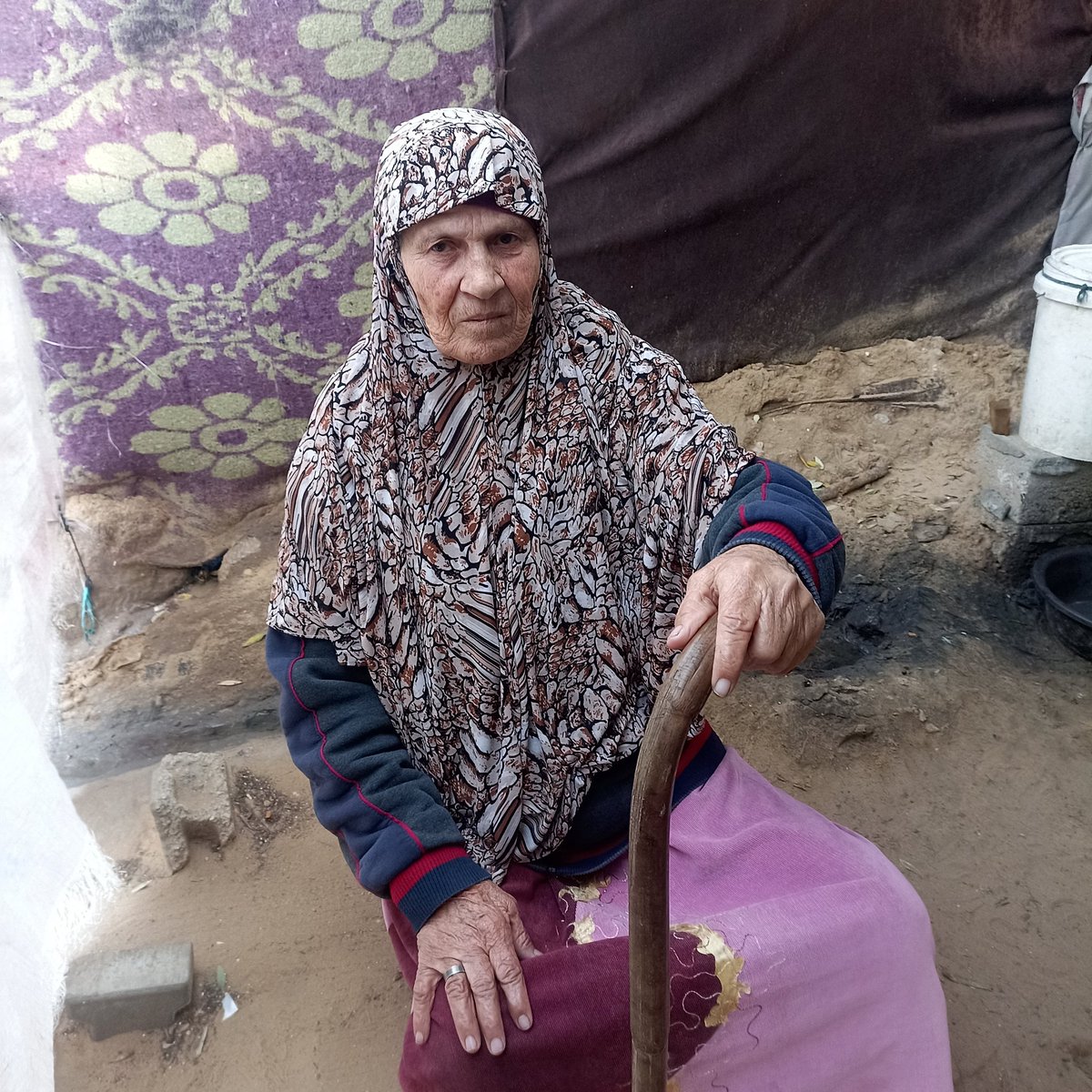 Oldwoman tweet media