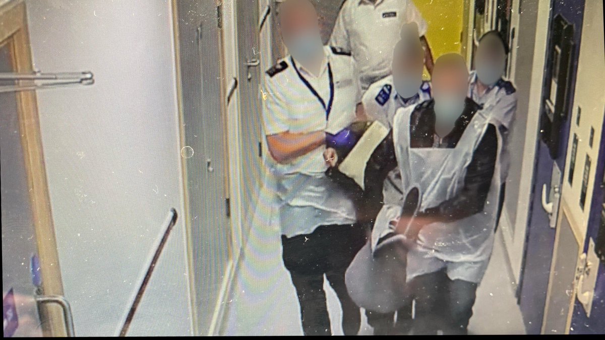 JonIronmonger's tweet photo. If you’re arrested and detained for a crime you didn’t commit, what sensitive video footage does the police keep of you? 
 
Nadine Buzzard-Quashie  asked the question and what she discovered brought on a mental health crisis. 

This is her remarkable, exclusive story. 1/ https://t.co/6WxhrEaJDA