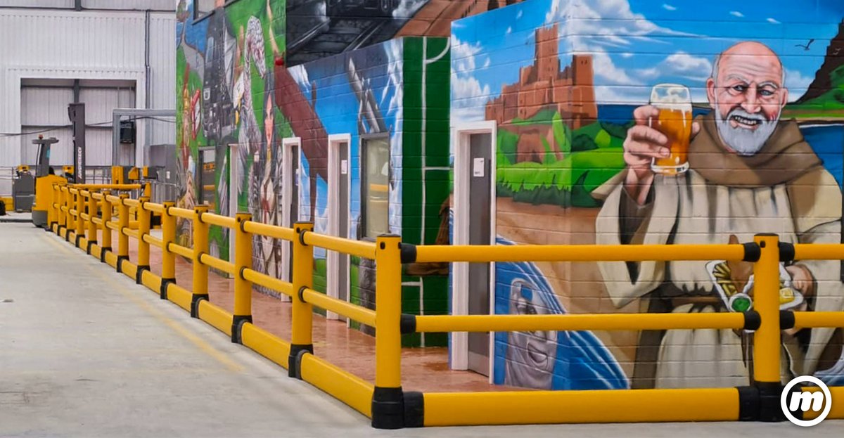 McCueCorp's tweet image. Cheers to one of the more unique backdrops we’ve seen for our FLEX+ Pedestrian with Ground Guard. 🎨

#PedestrianSafety #WarehouseSafety #IndustrialSafety #FacilityDesign #McCue