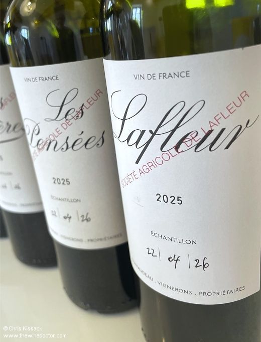 chriswinedoctor's tweet image. Read my Bordeaux 2025 weather report, with details of this season's homogenous flowering and véraison, summer drought and an early harvest.
buff.ly/KxYHtq7
[subscribers only]
#bdx2025 #bordeaux #lafleur #pavie #bordeauxprimeurs