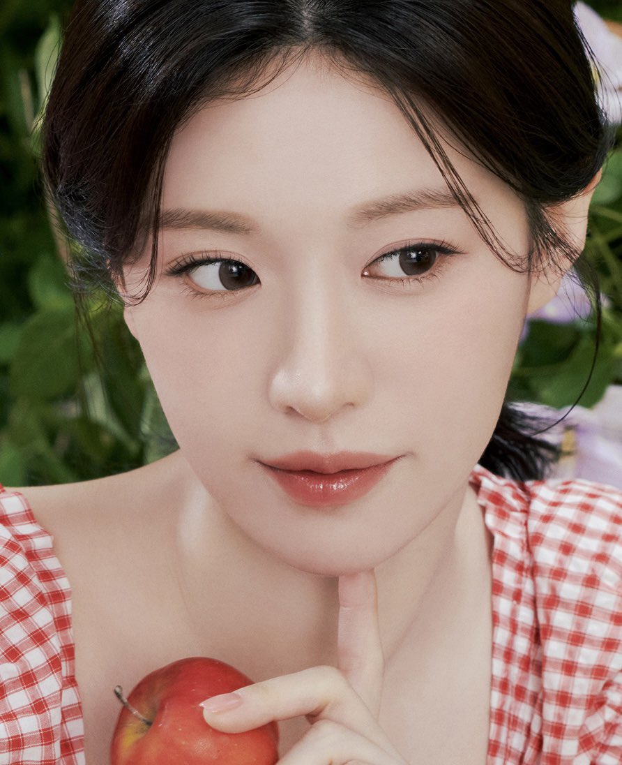 go younjung source tweet media