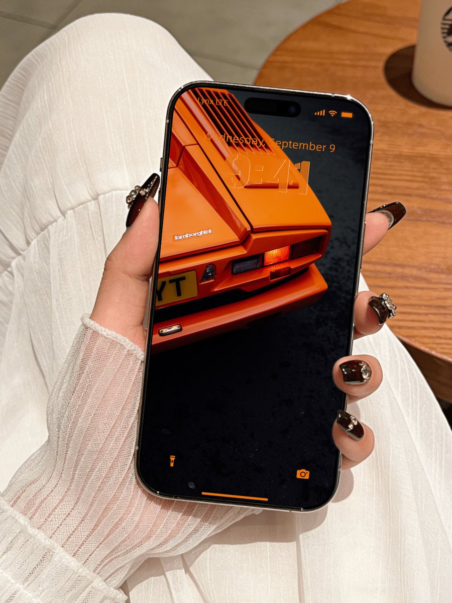 lynxchizzy's tweet image. My Lockscreen pulled up in a Lambo🔥
#Lamborghini #supercar