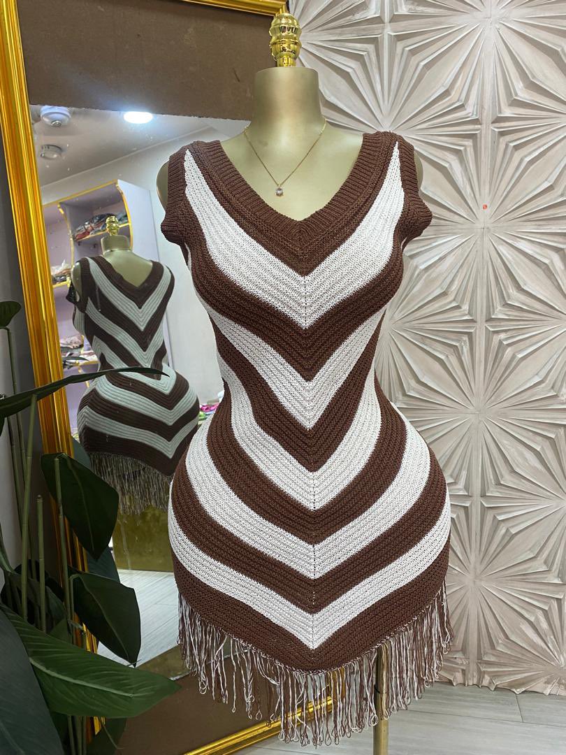 🎀✨ CLEARANCE SALE✨🎀
Sizes: One size fits up to S M L 
Price: ₦12,000

📍delivery is  24-48hrs within Lagos
💳 Payment: Transfer or Bank Deposit