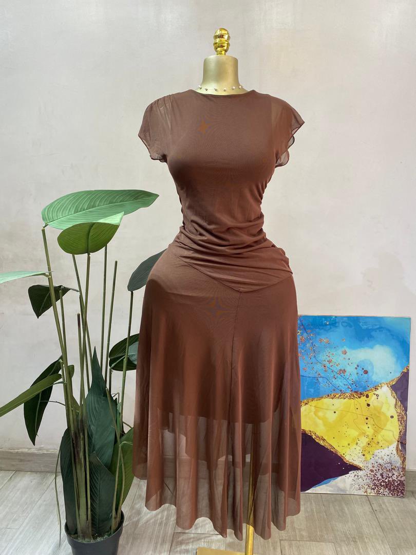 🎀✨ CLEARANCE SALE✨🎀
Brown mesh dress
Sizes: S M 
Price: ₦15,000

📍delivery is  24-48hrs within Lagos
💳 Payment: Transfer or Bank Deposit