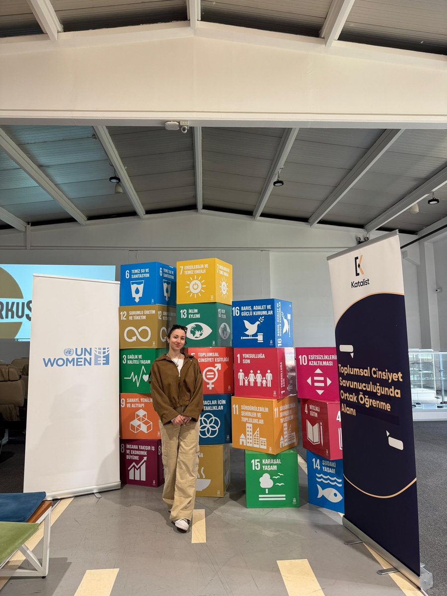 kaisderorg's tweet image. UN Women Türkiye’nin Katalist yürütücülüğünde Eskişehir’de düzenlenen programına üyemiz Eylül Demir katıldı.

İki gün boyunca deneyimler paylaşıldı, yerel zorluklar ele alındı ve birlikte daha güçlü ilerlemenin yolları değerlendirildi.

#KAİSDER #UNWomen #Katalist