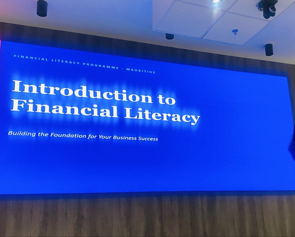 Meenakshi Saxena tweet media