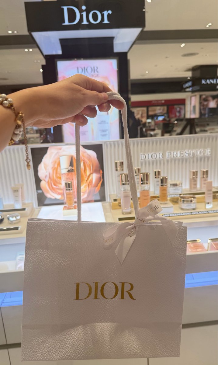 ˚₊𓆩꒰_fluffy🎀_꒱𓆪₊˚ tweet media