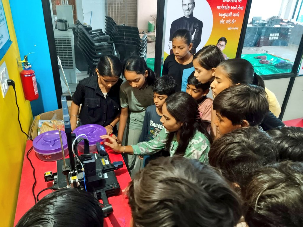 drkalamcsckheda's tweet image. Innovation met imagination at Dr. Kalam CSC, Kheda! 🌟
Students explored a Creative Learning Workshop &amp;amp; 3D Printing, turning ideas into reality and discovering the future of technology. 🚀

#SummerCamp #CreativeLearning #3DPrinting #Innovation #DrKalamCSC #Kheda