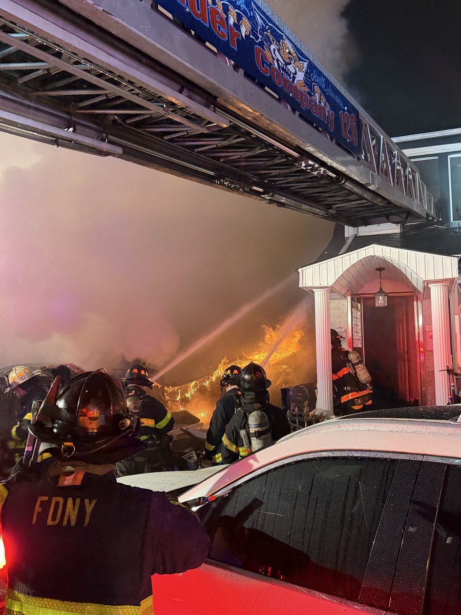 FDNY tweet media