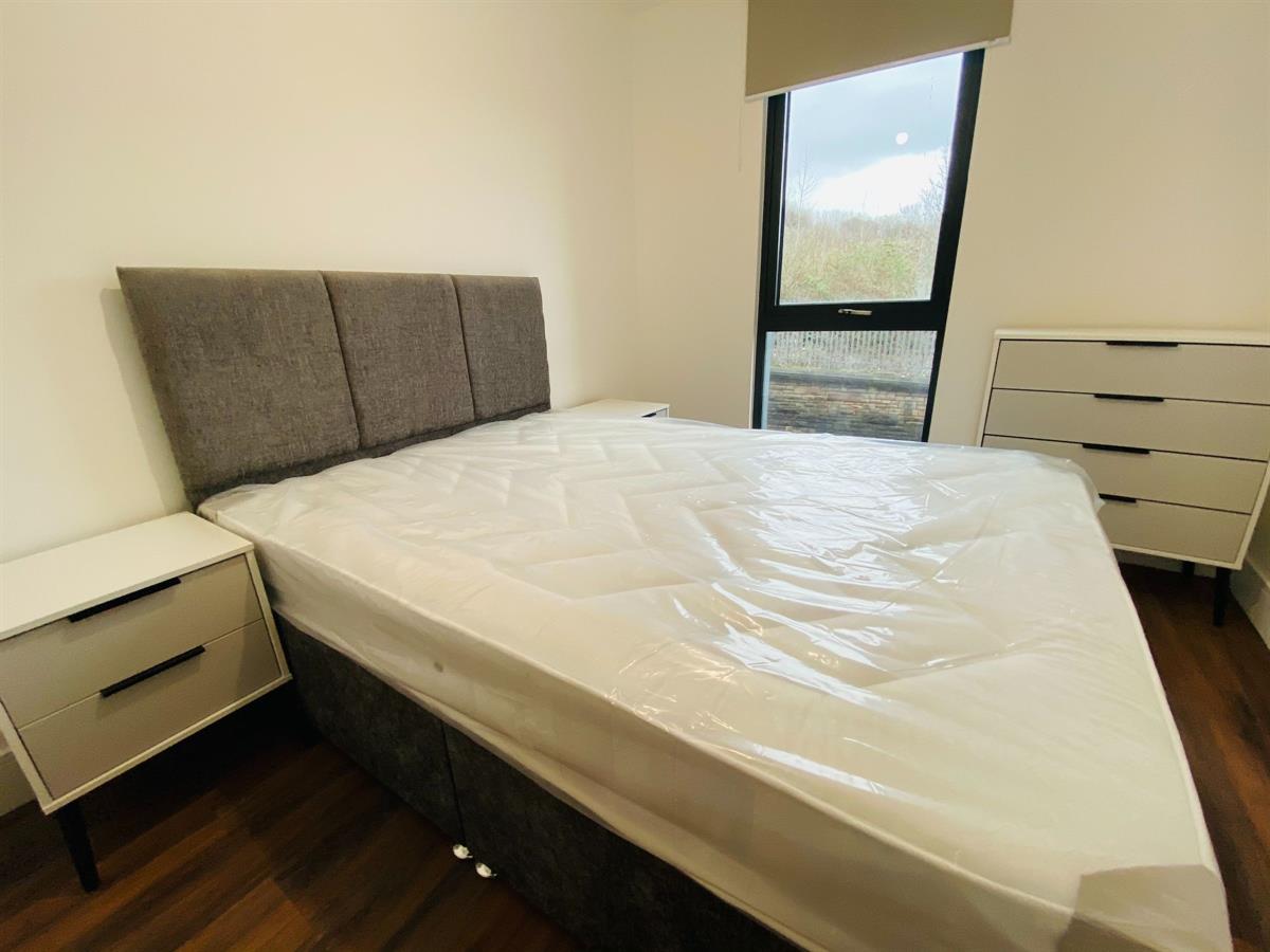 KelhamSquare's tweet photo. New to market - 1 Bed Apartment, Great Central, Chatham Street, Sheffield, £800pcm. View details: https://t.co/KeX11HRr4p https://t.co/5bUBRqFeJ7